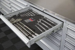 Saber 6-Drawer Base Cabinet 13 Saber 6-Drawer Base Cabinet -Workshop Tools Shop 0U9A0119