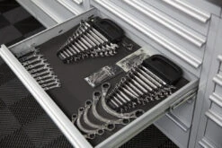 Saber 6-Drawer Base Cabinet 14 Saber 6-Drawer Base Cabinet -Workshop Tools Shop 0U9A0122