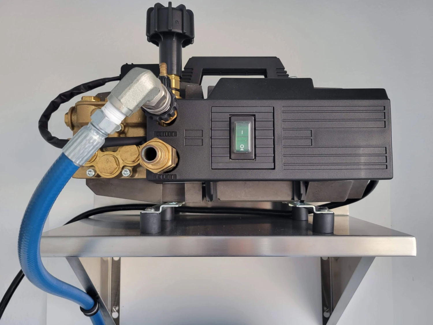 AR630-TSS Shelf Mounting Hardware Kit 3 AR630-TSS Shelf Mounting Hardware Kit - Image 3