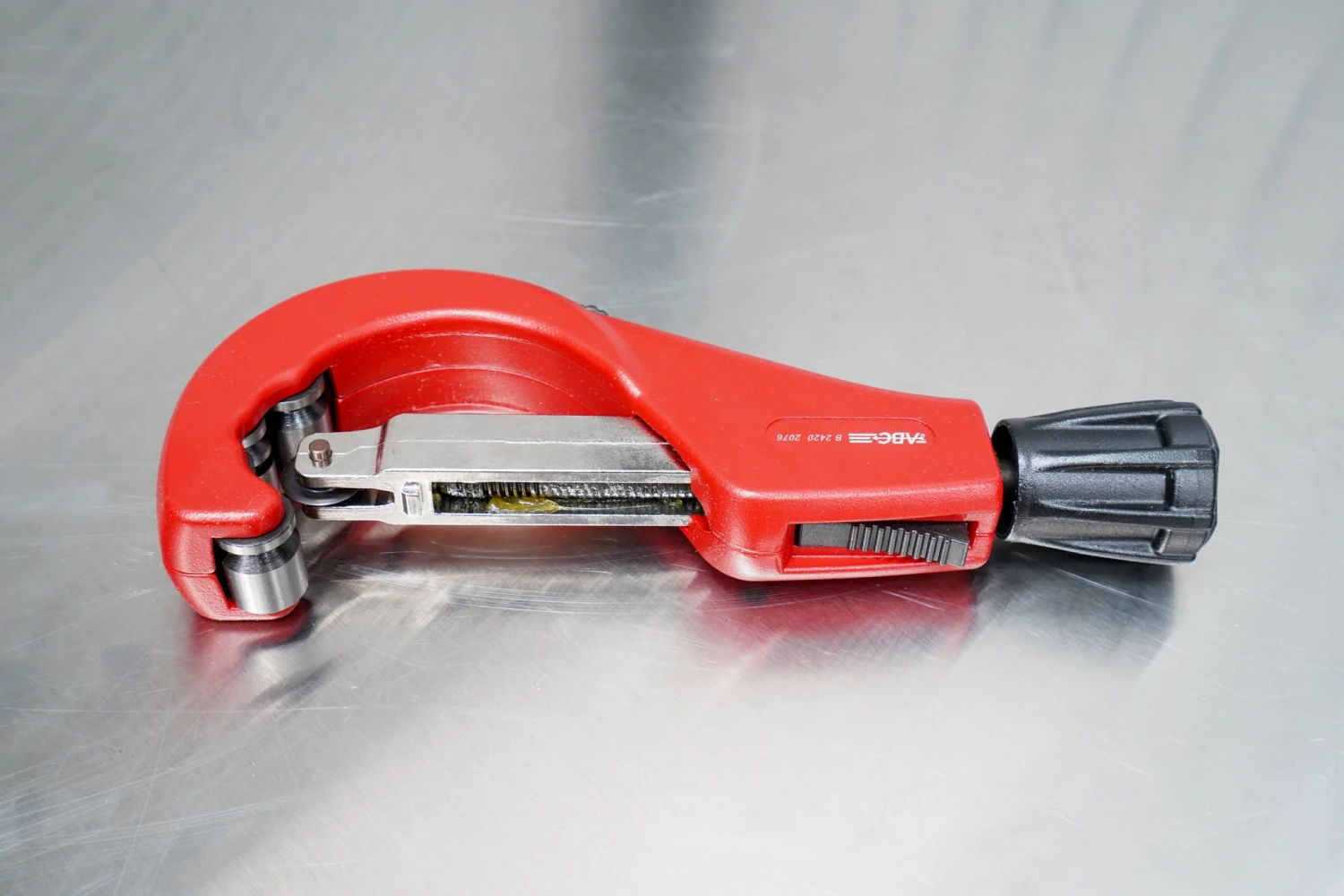 Prevost Pipe Cutter 3 Prevost Pipe Cutter - Image 3