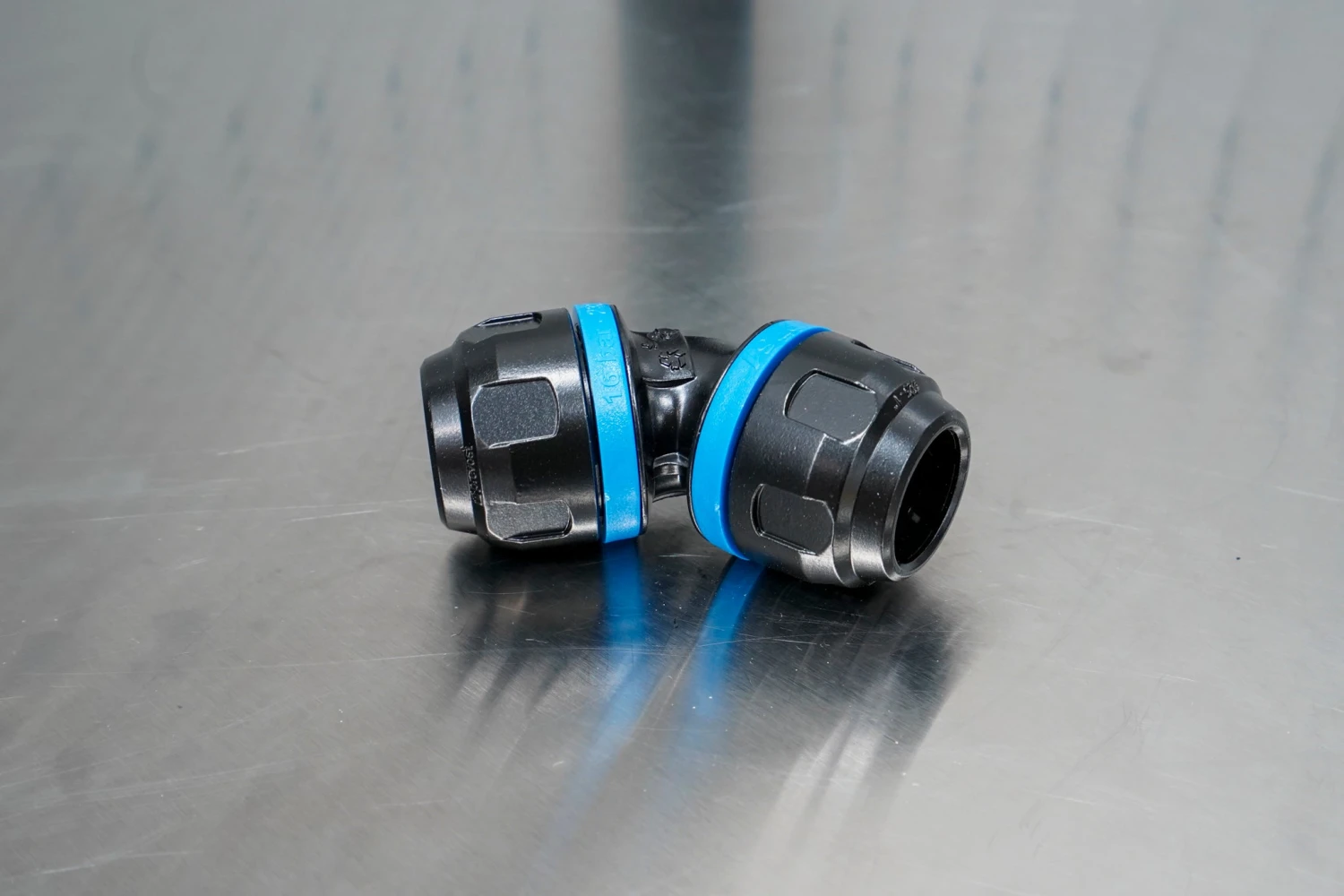 Prevost 45 Degree Equal Female Elbow For 1" Pipe 4 Prevost 45 Degree Equal Female Elbow For 1" Pipe - Image 4