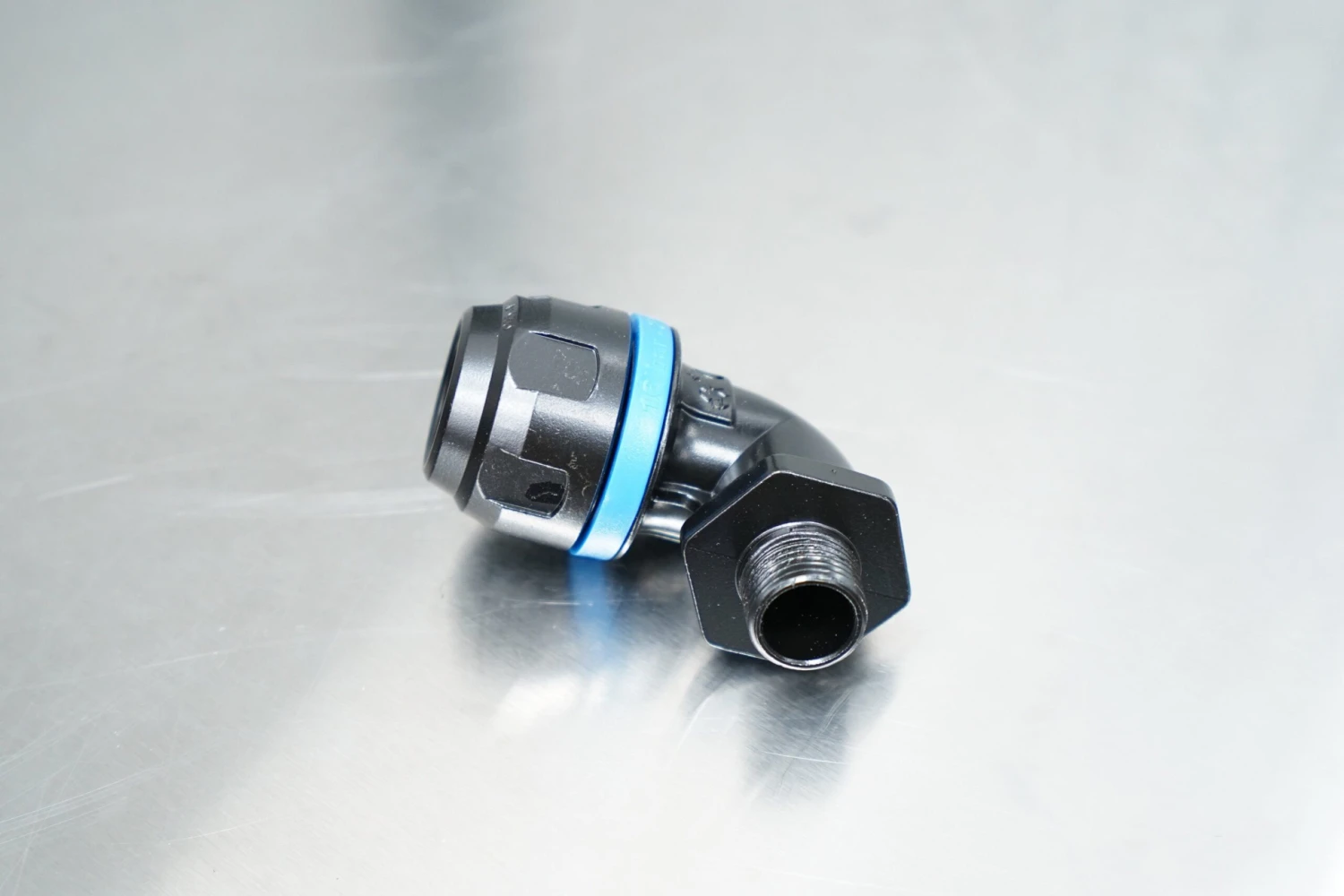 Prevost 90 Degree 1/2" NPT (Male) Elbow For 1" Pipe 3 Prevost 90 Degree 1/2" NPT (Male) Elbow For 1" Pipe - Image 3