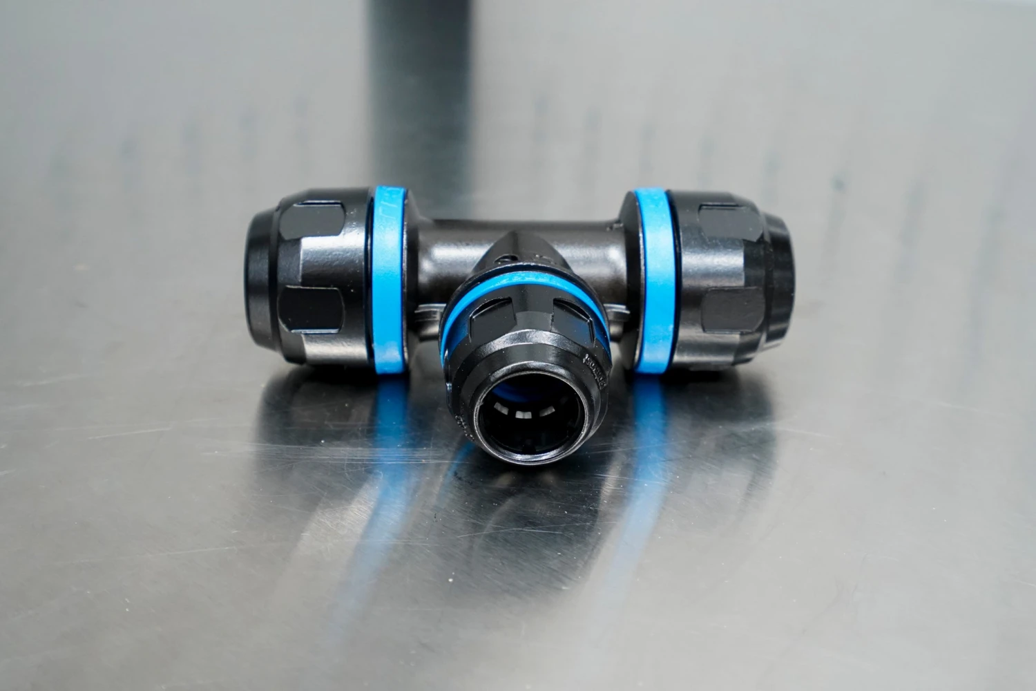 Prevost 3/4" To 1" Pipe Branch Tee 1 Prevost 3/4" To 1" Pipe Branch Tee