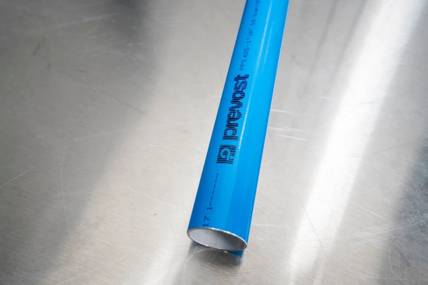 Prevost Aluminum Bent Link Pipe 1" 2 Prevost Aluminum Bent Link Pipe 1" - Image 2