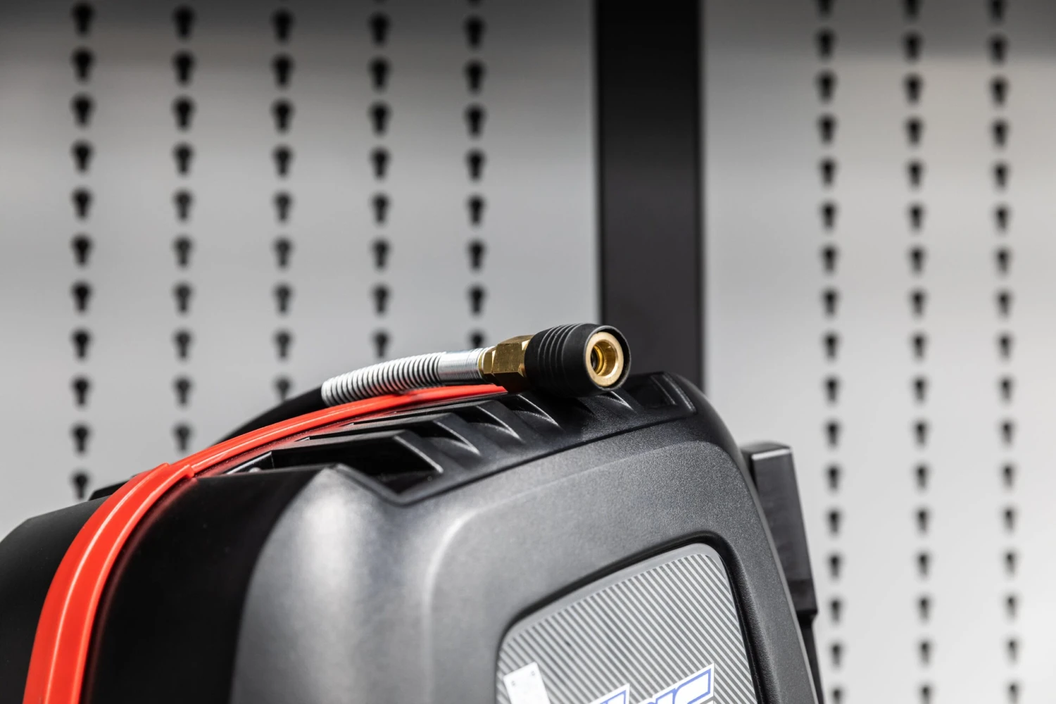 FIAC Wallair Wall Mounted Garage Air Compressor 4 FIAC Wallair Wall Mounted Garage Air Compressor - Image 4