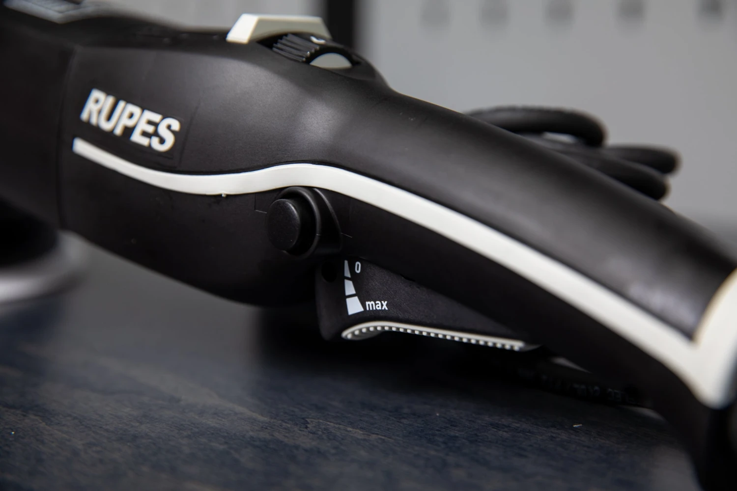 RUPES LHR21 Mark III 6" Random Orbital Polisher 7 RUPES LHR21 Mark III 6" Random Orbital Polisher - Image 7