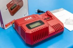 Flex XFE 15 150 Cordless Polisher Set 38 Flex XFE 15 150 Cordless Polisher Set -Workshop Tools Shop HQ4A9185