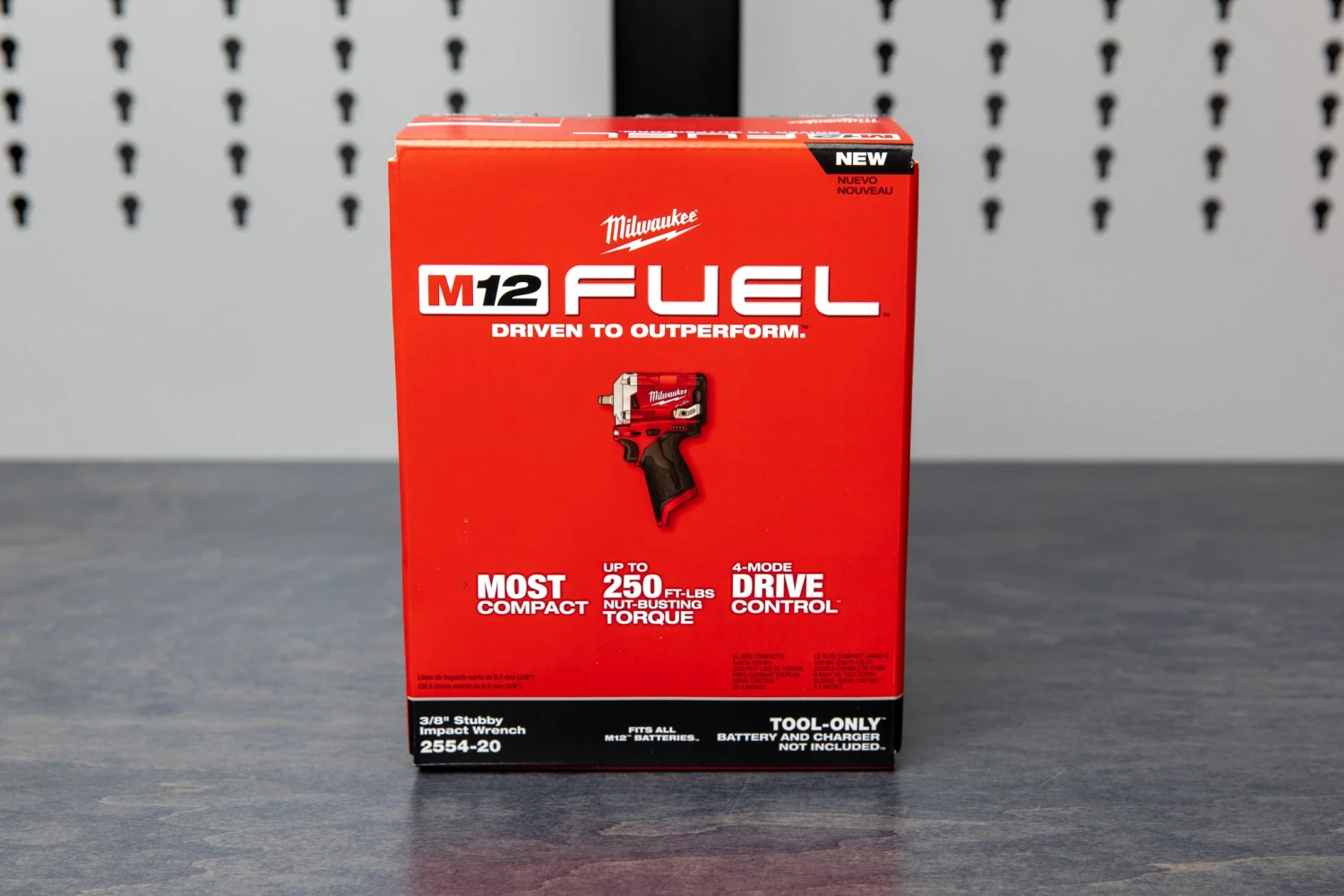 Milwaukee M12™ FUEL™ 3/8" Stubby Impact Wrench 20 Milwaukee M12™ FUEL™ 3/8" Stubby Impact Wrench - Image 20