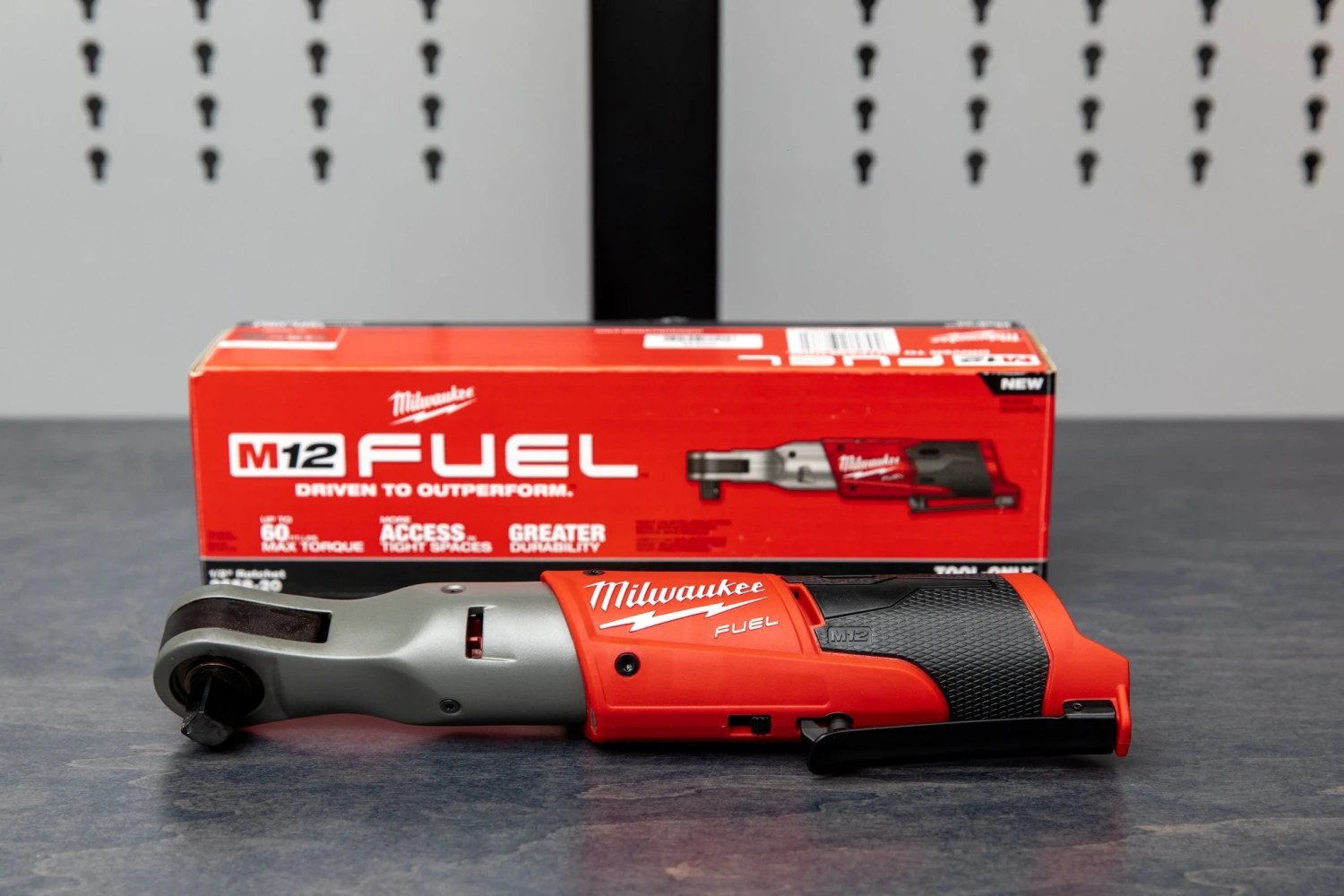 Milwaukee M12™ FUEL™ 1/2" Ratchet 2 Milwaukee M12™ FUEL™ 1/2" Ratchet - Image 2