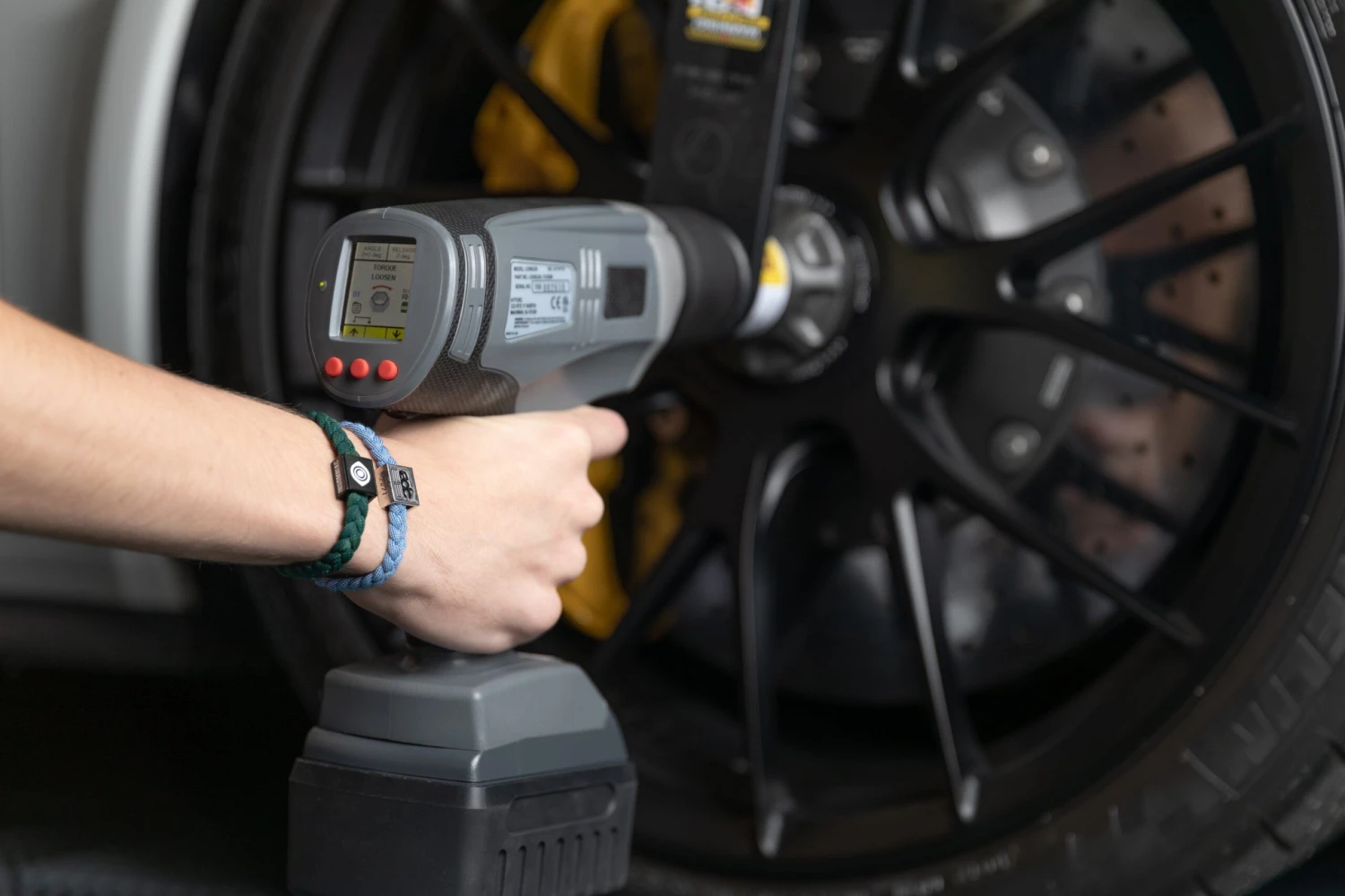 HYTORC Center Lock Torque Gun 4 HYTORC Center Lock Torque Gun - Image 4