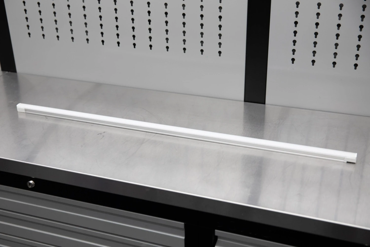 Under Cabinet Lights 17 Under Cabinet Lights - Image 17