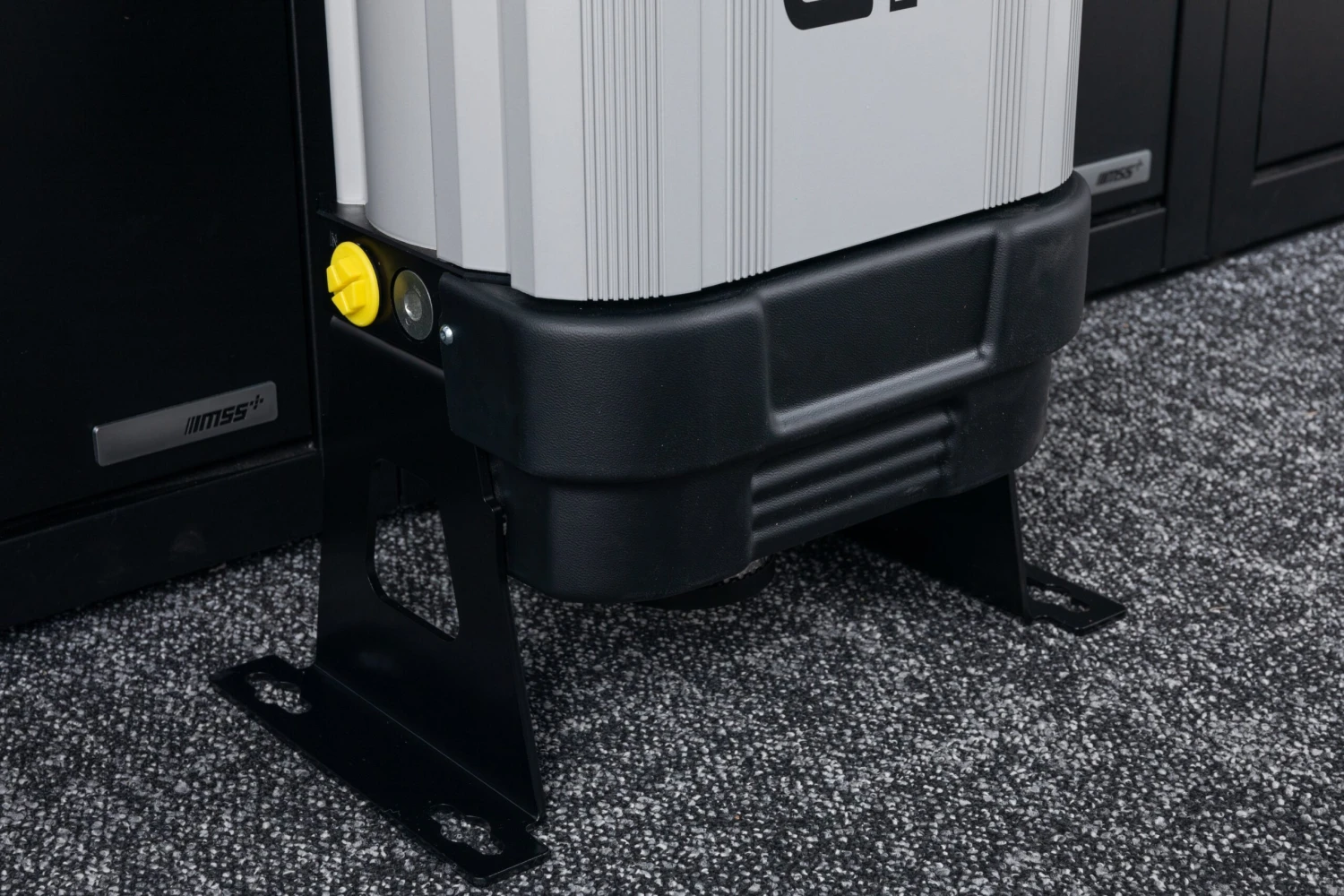 Nano D2 Series Desiccant Air Dryer 4 Nano D2 Series Desiccant Air Dryer - Image 4