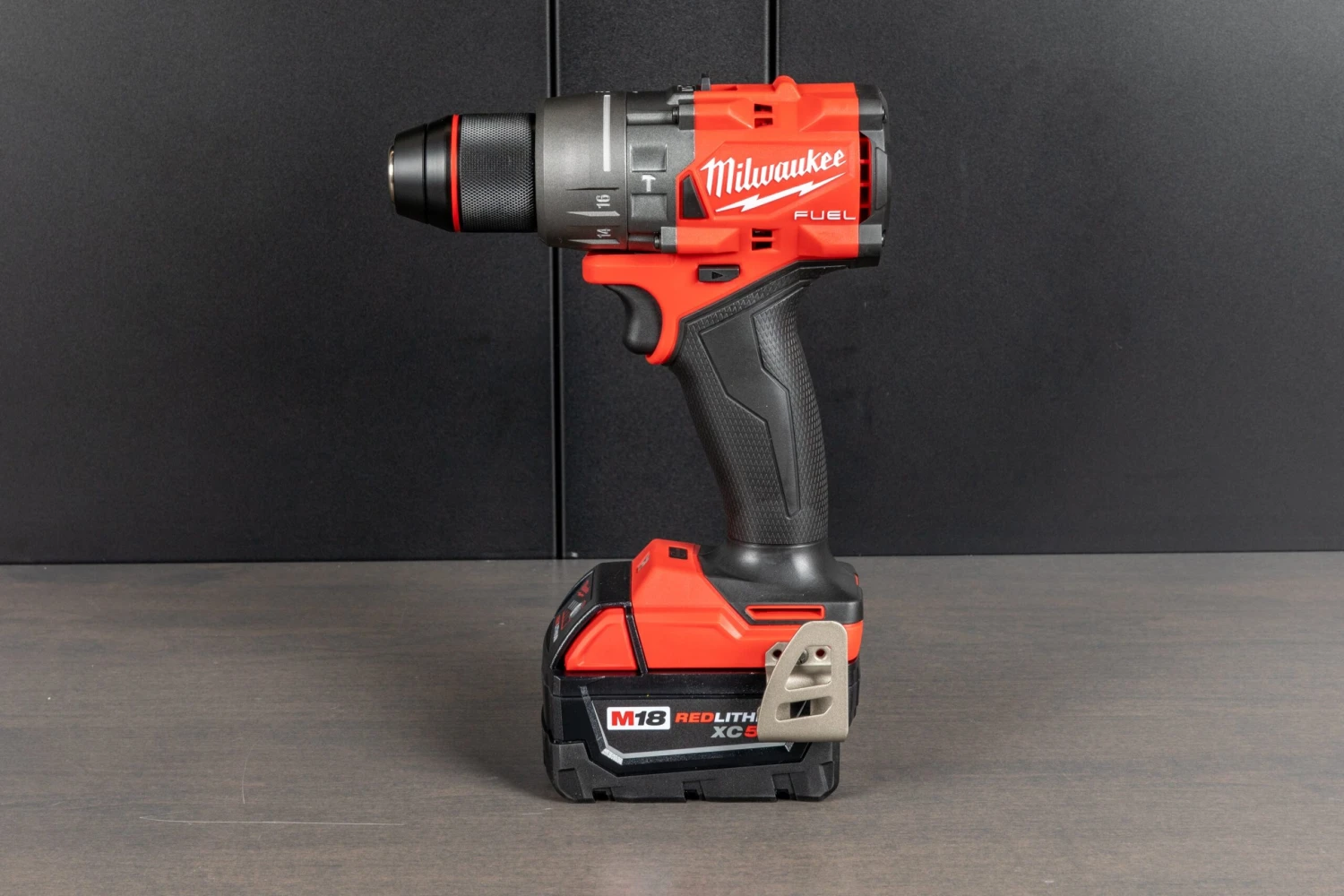 M18 FUEL™ 1/2" Hammer Drill/Driver 2 M18 FUEL™ 1/2" Hammer Drill/Driver - Image 2