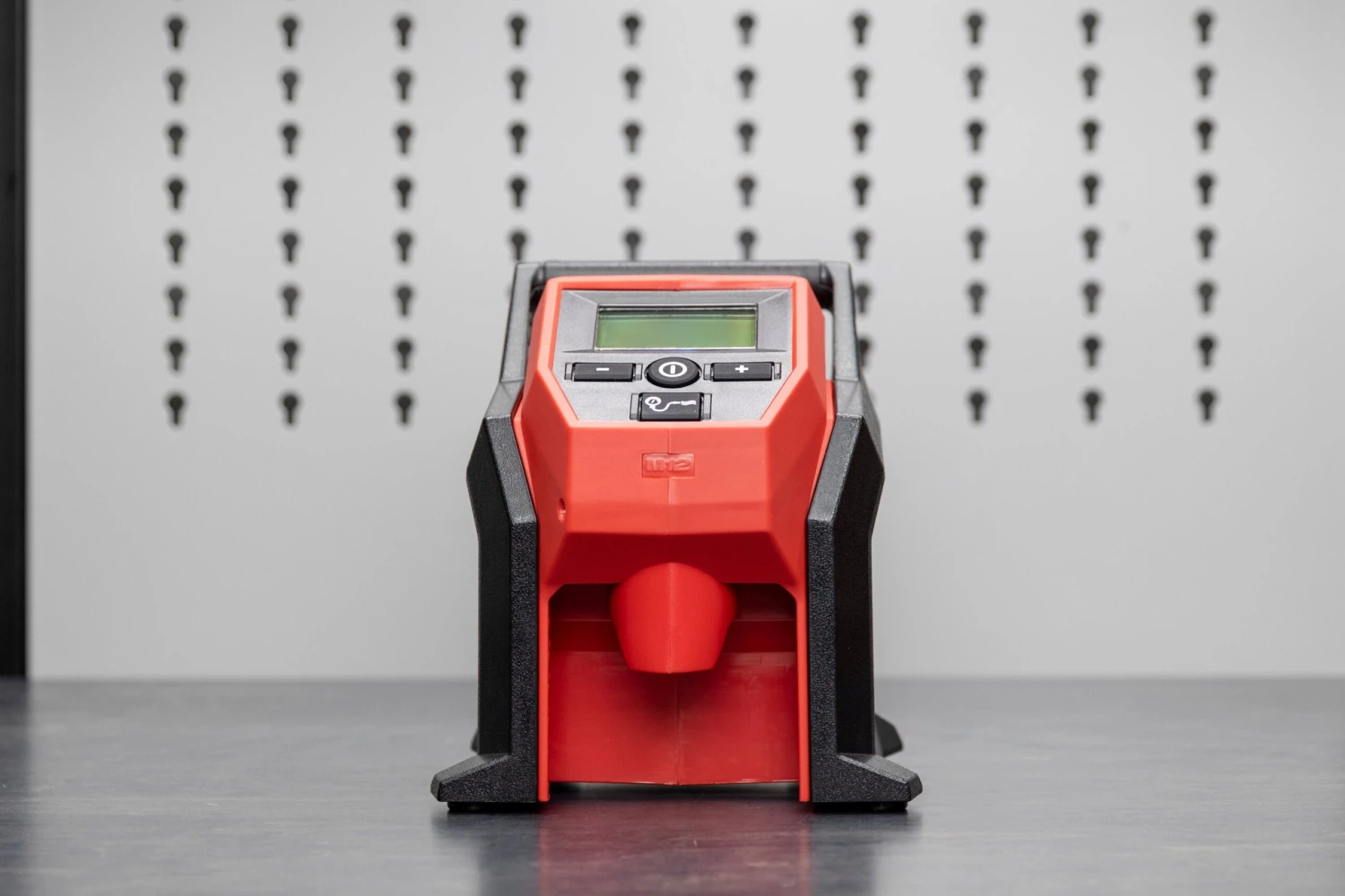 Milwaukee M12™ Compact Inflator 1 Milwaukee M12™ Compact Inflator