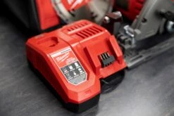 Milwaukee M18™ FUEL™ Rear Handle 7-1/4" Circular Saw -Workshop Tools Shop Q4A0269