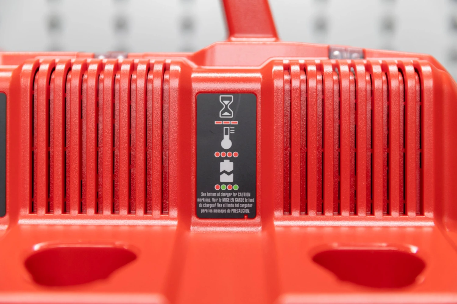 Milwaukee M18™ & M12™ Rapid Charge Station 9 Milwaukee M18™ & M12™ Rapid Charge Station - Image 9