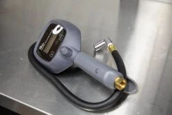 PCL Digital Tire Inflator -Workshop Tools Shop Q4A1371