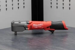 Milwaukee M12â„¢ FUELâ„¢ 3/8" Right Angle Impact Wrench