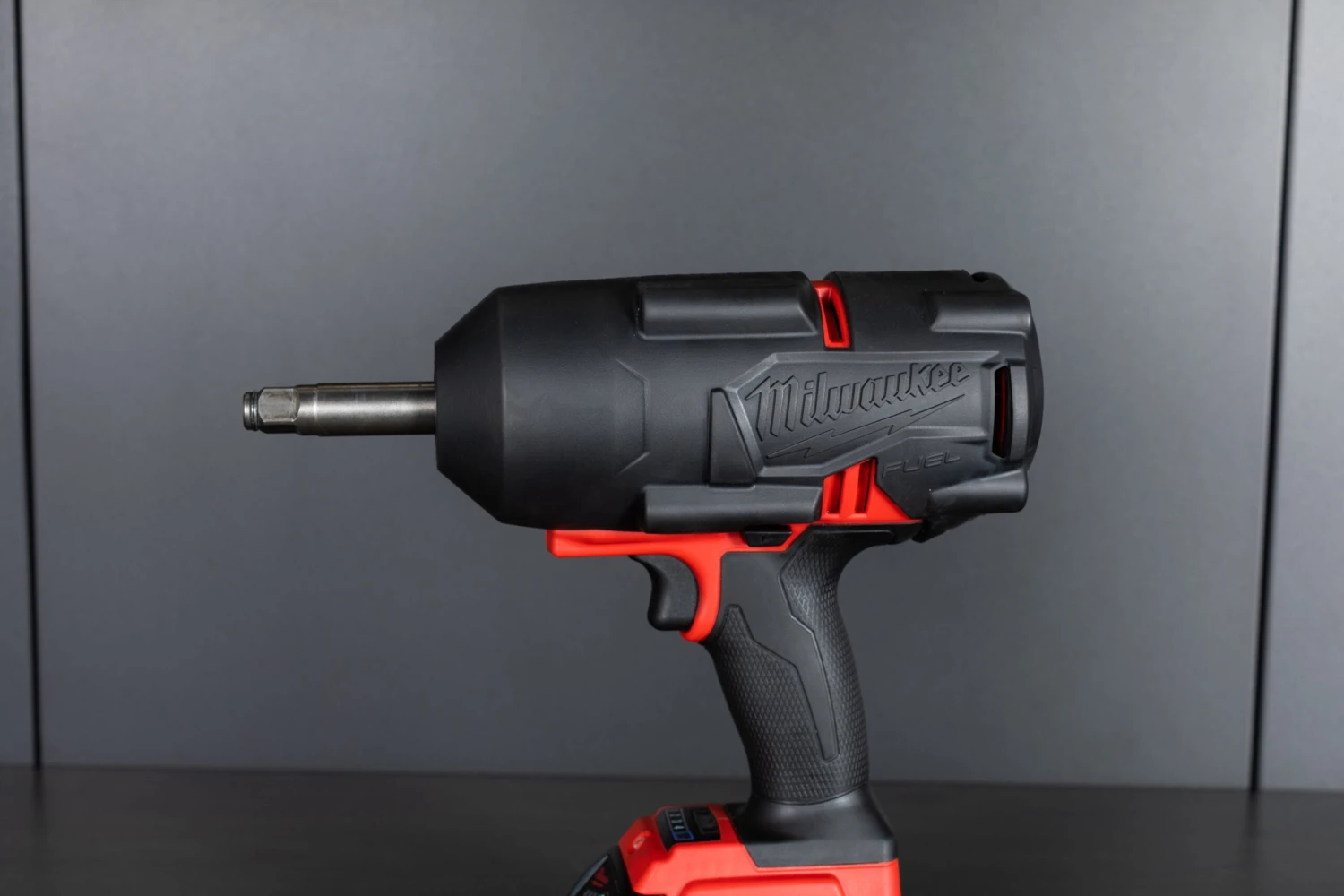 Milwaukee M18™ FUEL™ 1/2” Ext. Anvil Impact Wrench W/ONE-KEY™ 19 Milwaukee M18™ FUEL™ 1/2” Ext. Anvil Impact Wrench W/ONE-KEY™ - Image 19