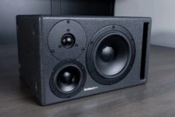 Dynaudio Core Studio Monitors -Workshop Tools Shop Q4A2423 2 d8326c12 66c2 4928 9695 653909b2f426