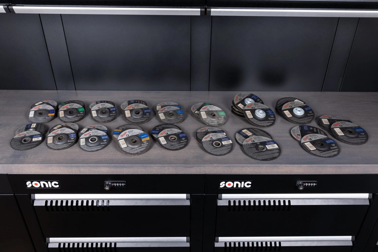 Milwaukee Grinding And Cutting Accessory Package 2 Milwaukee Grinding And Cutting Accessory Package - Image 2