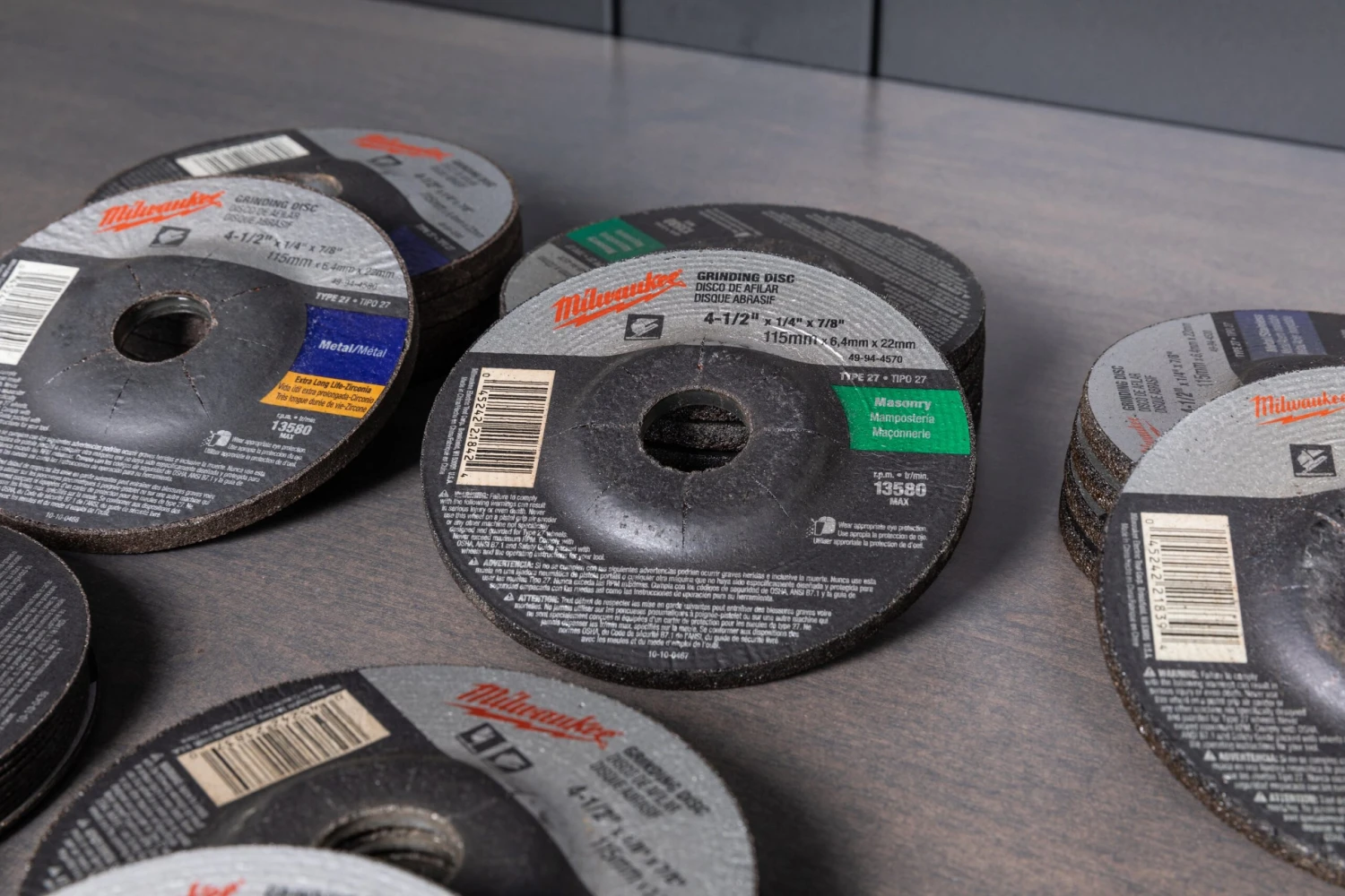 Milwaukee Grinder Accessory Kit 12 Milwaukee Grinder Accessory Kit - Image 12