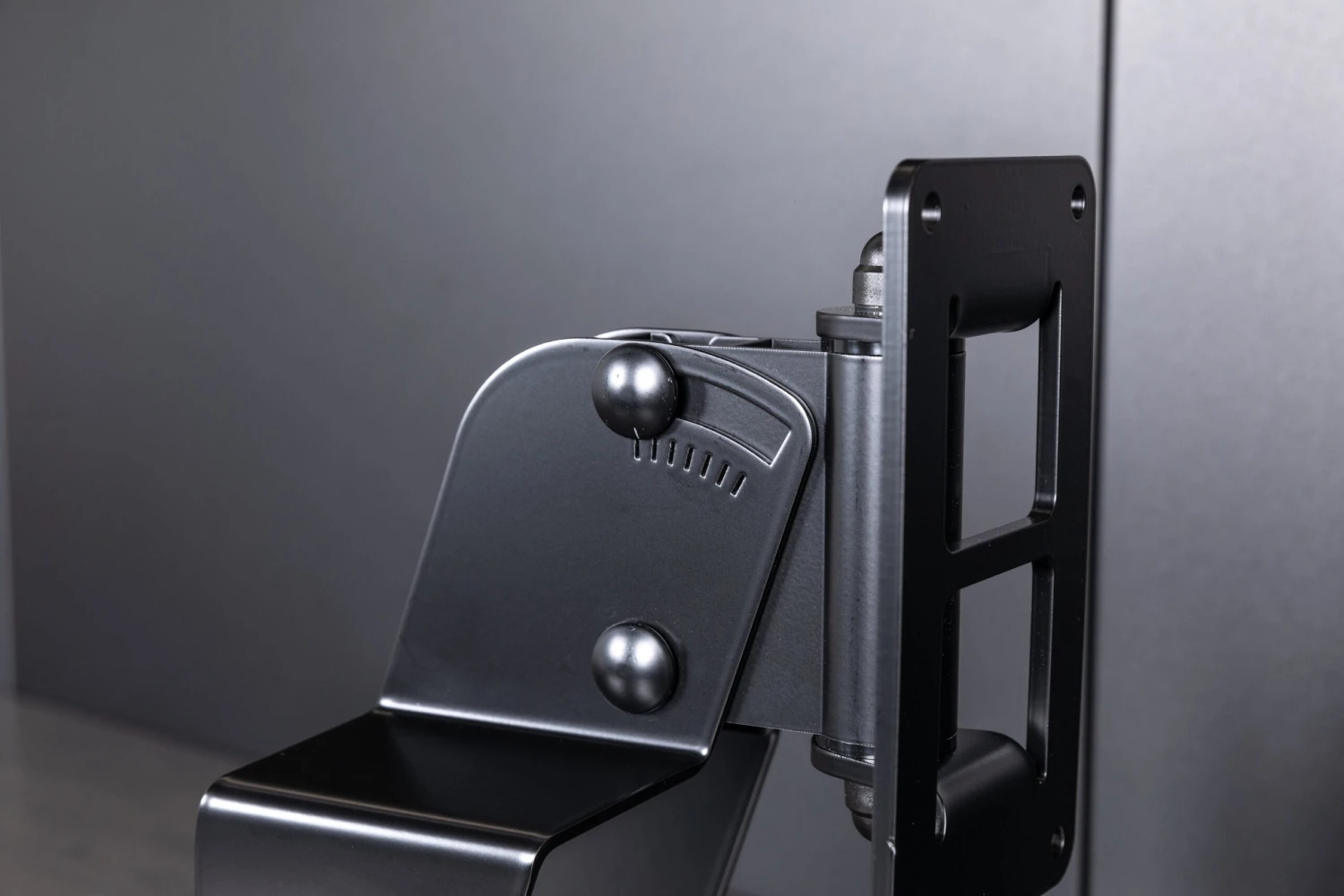 Dynaudio LYD On-Wall Bracket 4 Dynaudio LYD On-Wall Bracket - Image 4