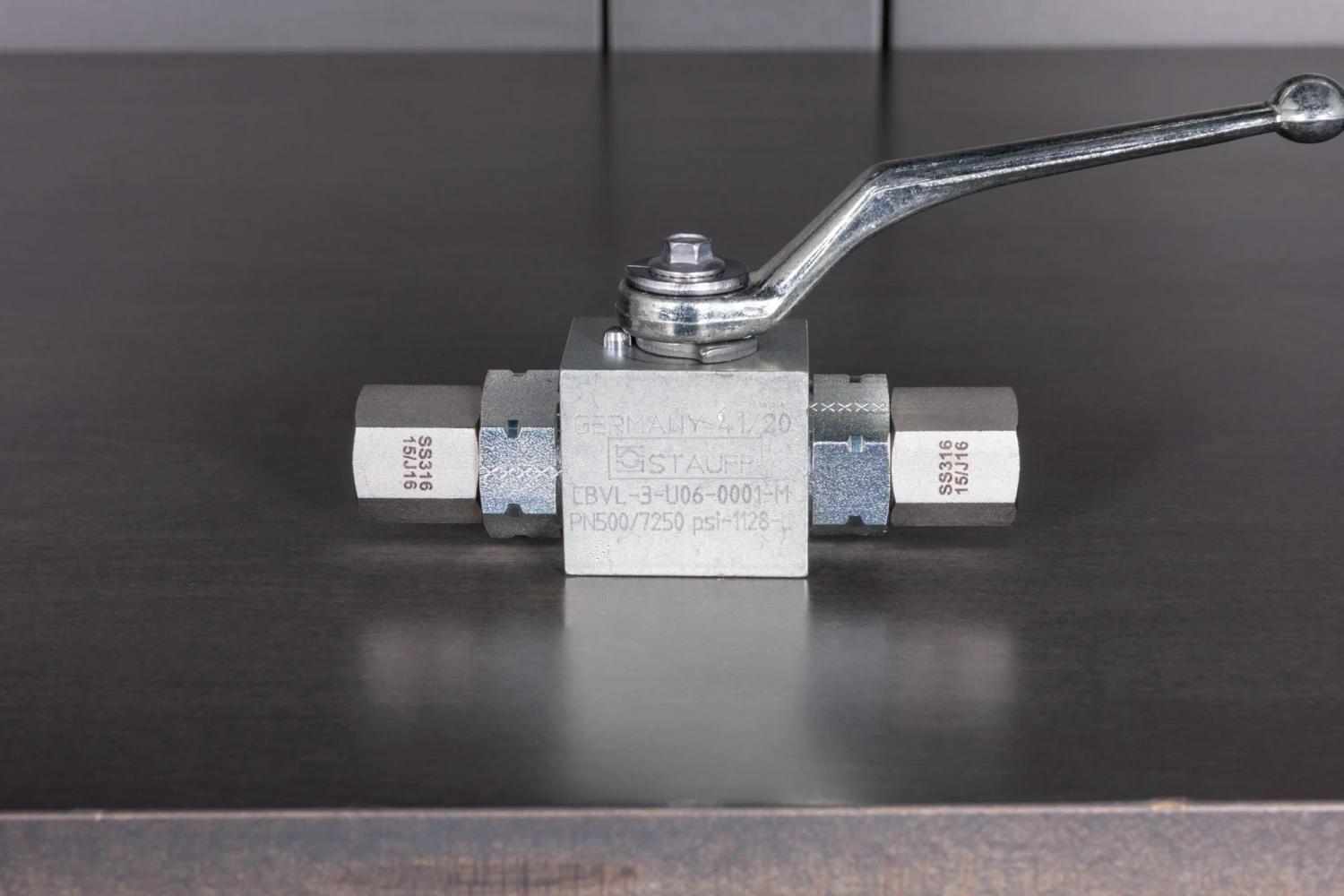 High-Pressure 3-Way Valve 4 High-Pressure 3-Way Valve - Image 4