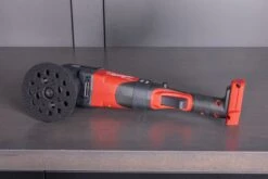 Milwaukee M18™ FUEL 15mm Random Orbital Polisher 9 Milwaukee M18™ FUEL 15mm Random Orbital Polisher -Workshop Tools Shop Q4A7196