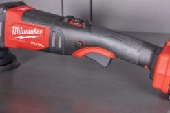 Milwaukee M18™ FUEL 15mm Random Orbital Polisher 10 Milwaukee M18™ FUEL 15mm Random Orbital Polisher -Workshop Tools Shop Q4A7199