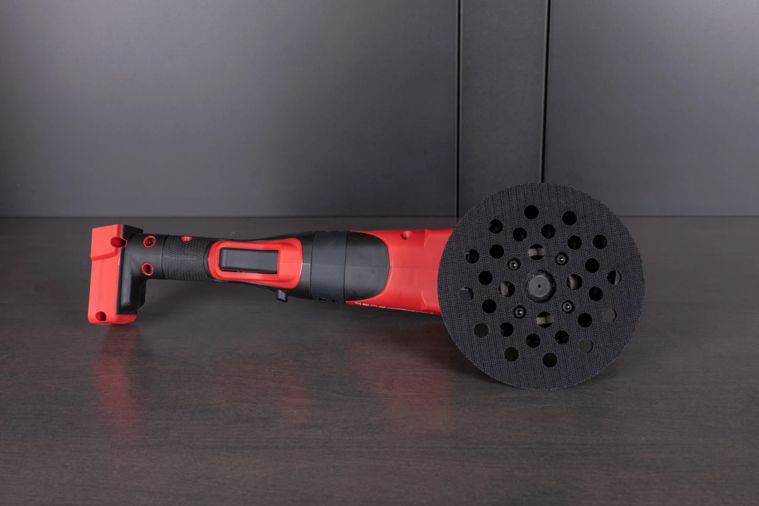 Milwaukee M18™ FUEL 21mm Random Orbital Polisher 2 Milwaukee M18™ FUEL 21mm Random Orbital Polisher - Image 2