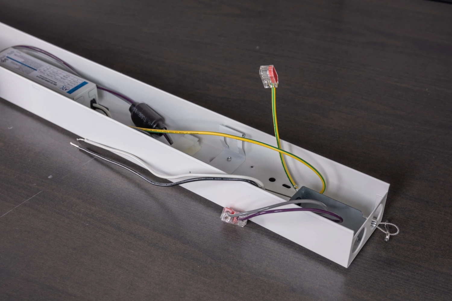 Cree Lighting LS Series Linear Light Fixtures 7 Cree Lighting LS Series Linear Light Fixtures - Image 7