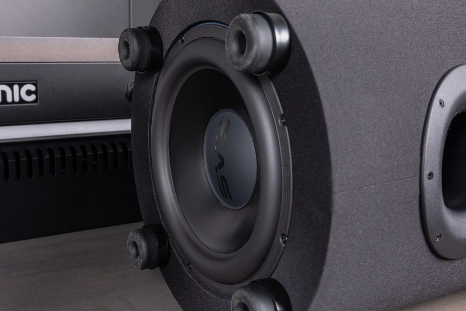 SVS PC Series Ported Cylinder Subwoofer 5 SVS PC Series Ported Cylinder Subwoofer - Image 5