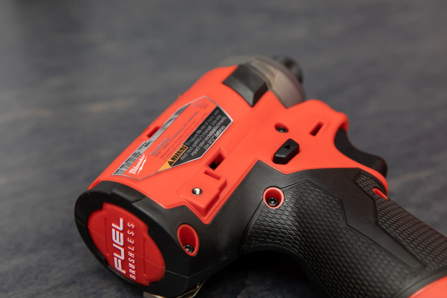 Milwaukee M12™ FUEL™ SURGE™ 1/4" Hex Hydraulic Impact Driver 9 Milwaukee M12™ FUEL™ SURGE™ 1/4" Hex Hydraulic Impact Driver - Image 9