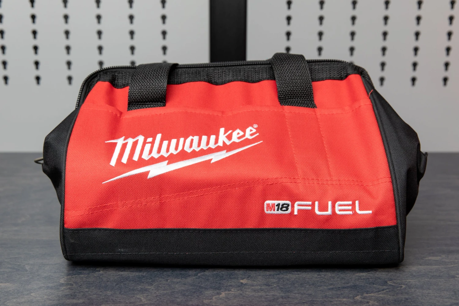 Milwaukee M18™ FUEL™ 1/2” Ext. Anvil Impact Wrench W/ONE-KEY™ 5 Milwaukee M18™ FUEL™ 1/2” Ext. Anvil Impact Wrench W/ONE-KEY™ - Image 5