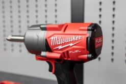 Milwaukee M18™ FUEL™ 1/2” Ext. Anvil Impact Wrench W/ONE-KEY™ 25 Milwaukee M18™ FUEL™ 1/2” Ext. Anvil Impact Wrench W/ONE-KEY™ -Workshop Tools Shop Q4A9514