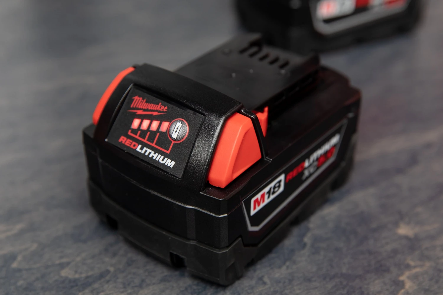 Milwaukee M18™ FUEL™ 1/2” Ext. Anvil Impact Wrench W/ONE-KEY™ 9 Milwaukee M18™ FUEL™ 1/2” Ext. Anvil Impact Wrench W/ONE-KEY™ - Image 9