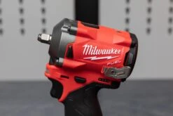 Milwaukee M12™ FUEL™ 3/8" Stubby Impact Wrench 27 Milwaukee M12™ FUEL™ 3/8" Stubby Impact Wrench -Workshop Tools Shop Q4A9537