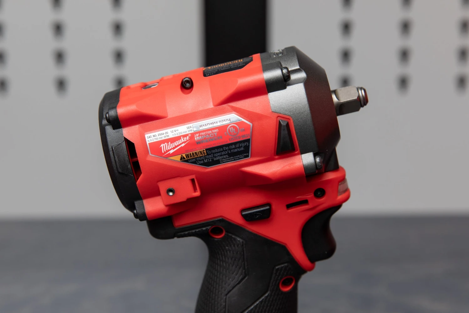 Milwaukee M12™ FUEL™ 3/8" Stubby Impact Wrench 9 Milwaukee M12™ FUEL™ 3/8" Stubby Impact Wrench - Image 9