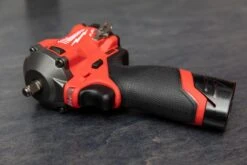 Milwaukee M12™ FUEL™ 3/8" Stubby Impact Wrench 30 Milwaukee M12™ FUEL™ 3/8" Stubby Impact Wrench -Workshop Tools Shop Q4A9540