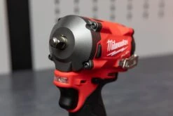 Milwaukee M12™ FUEL™ 3/8" Stubby Impact Wrench 34 Milwaukee M12™ FUEL™ 3/8" Stubby Impact Wrench -Workshop Tools Shop Q4A9545