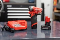 Milwaukee M12 FUEL™ 1/4" Stubby Impact Wrench