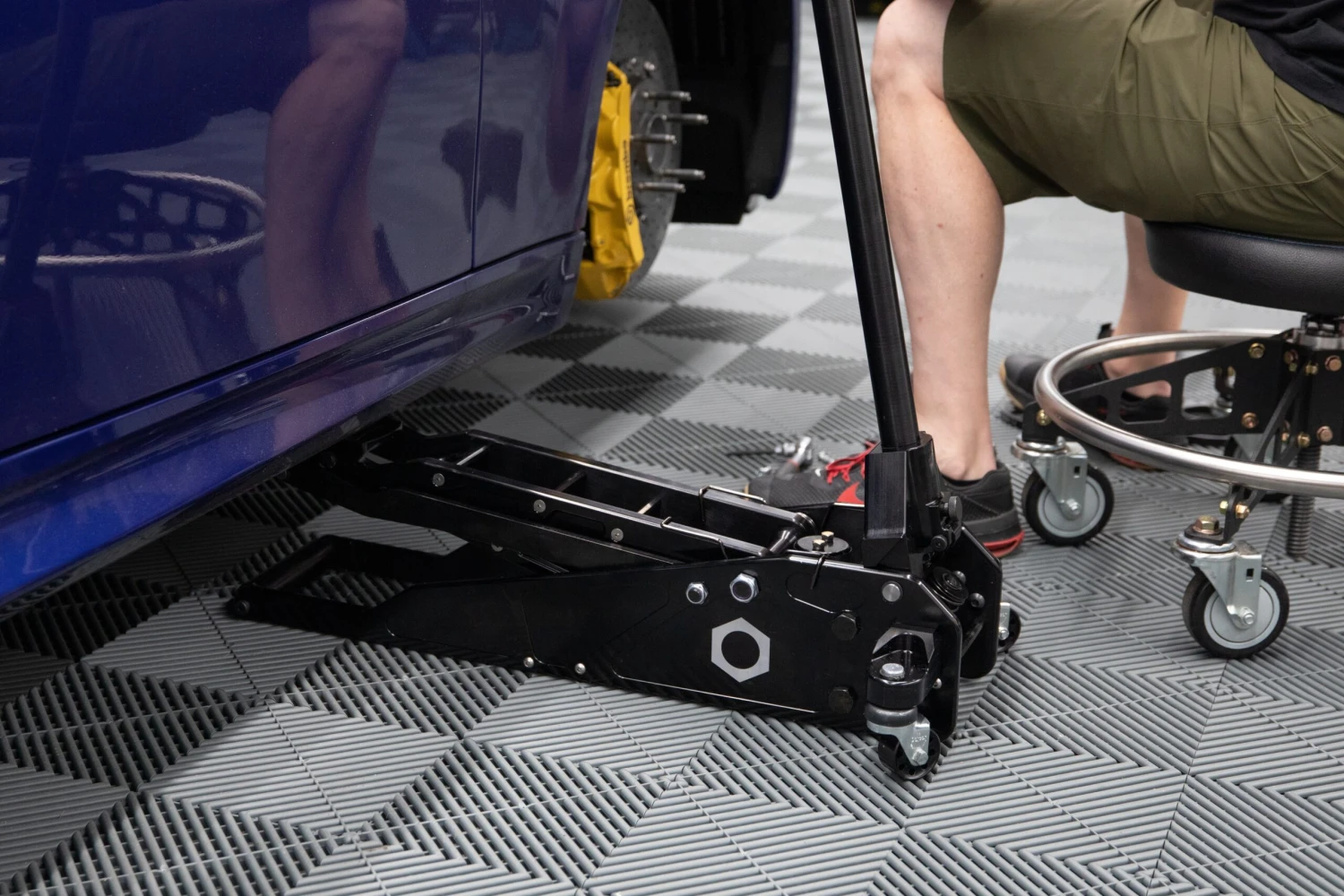 Obsessed Garage Car Jack By Pit Boss 1 Obsessed Garage Car Jack By Pit Boss