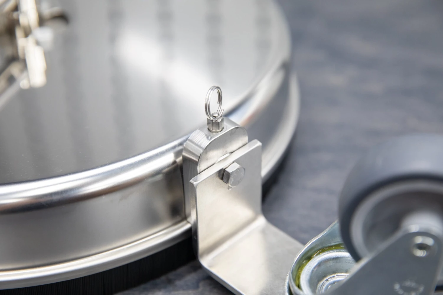 Obsessed Garage Mosmatic Undercarriage And Surface Cleaner 6 Obsessed Garage Mosmatic Undercarriage And Surface Cleaner - Image 6